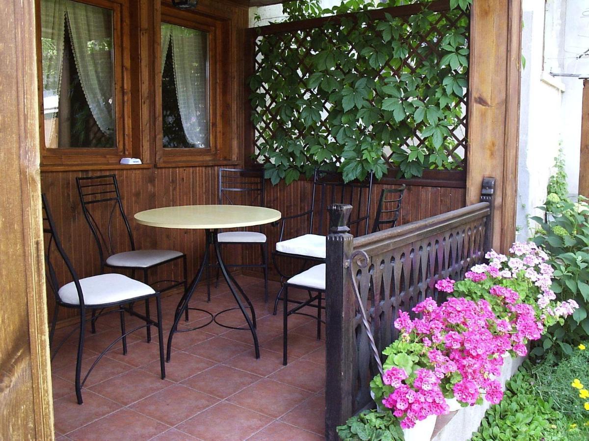 Guest House Astra Koprivsjtitsa Exteriör bild