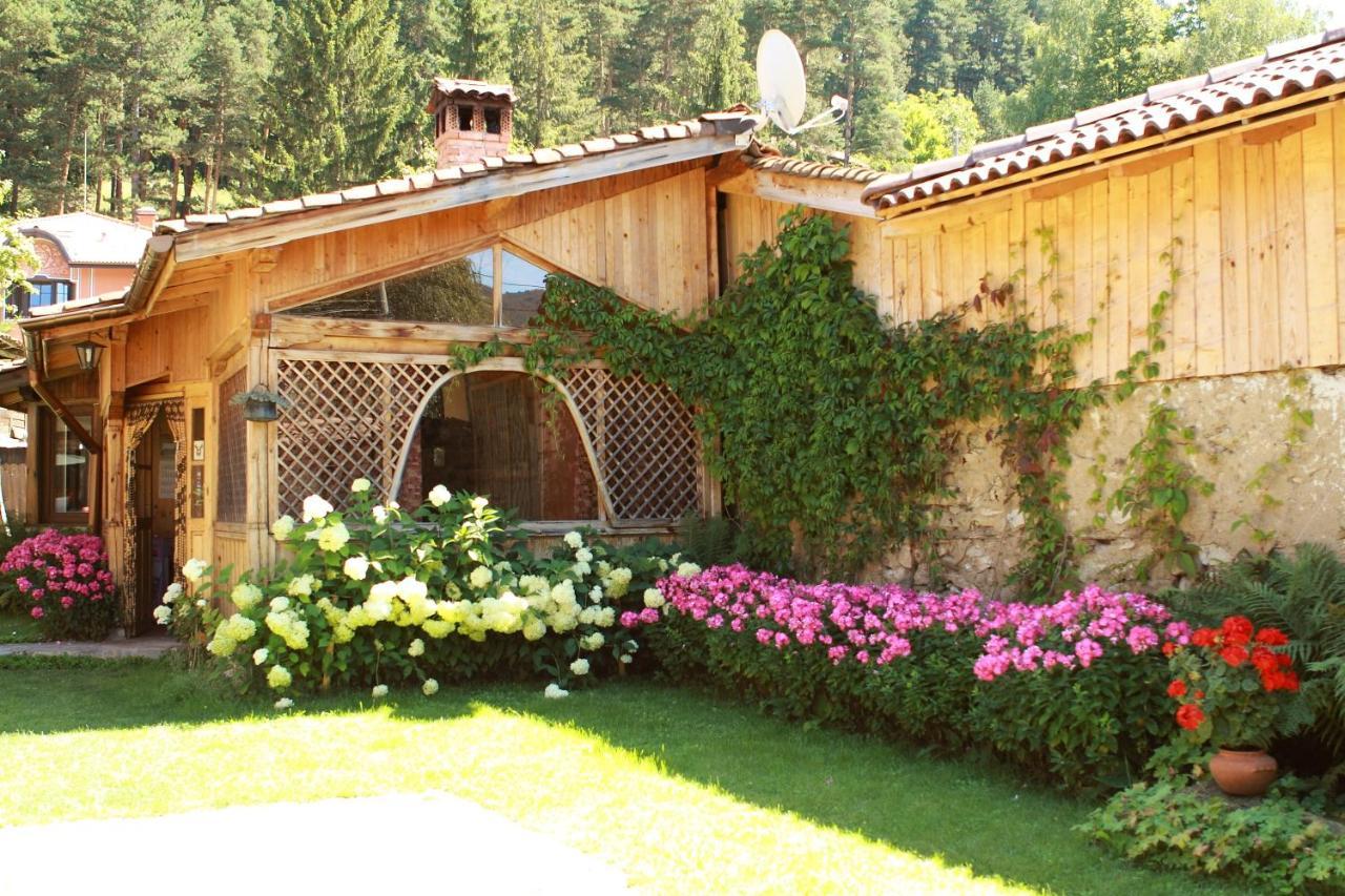 Guest House Astra Koprivsjtitsa Exteriör bild