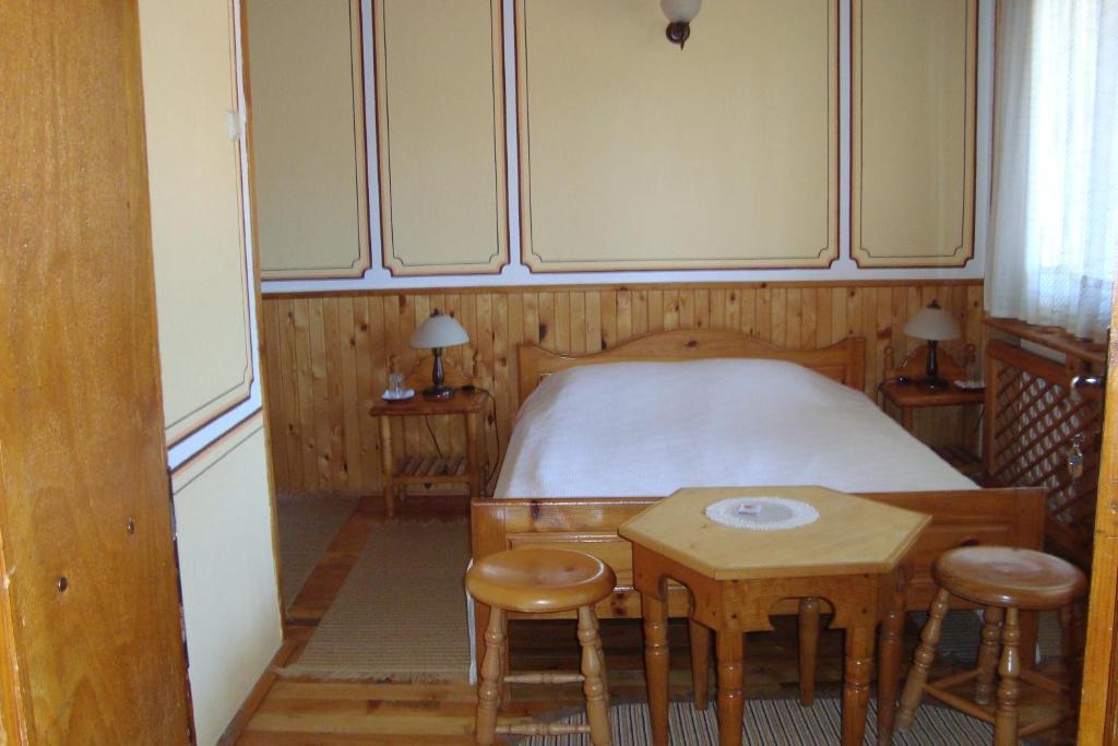 Guest House Astra Koprivsjtitsa Rum bild